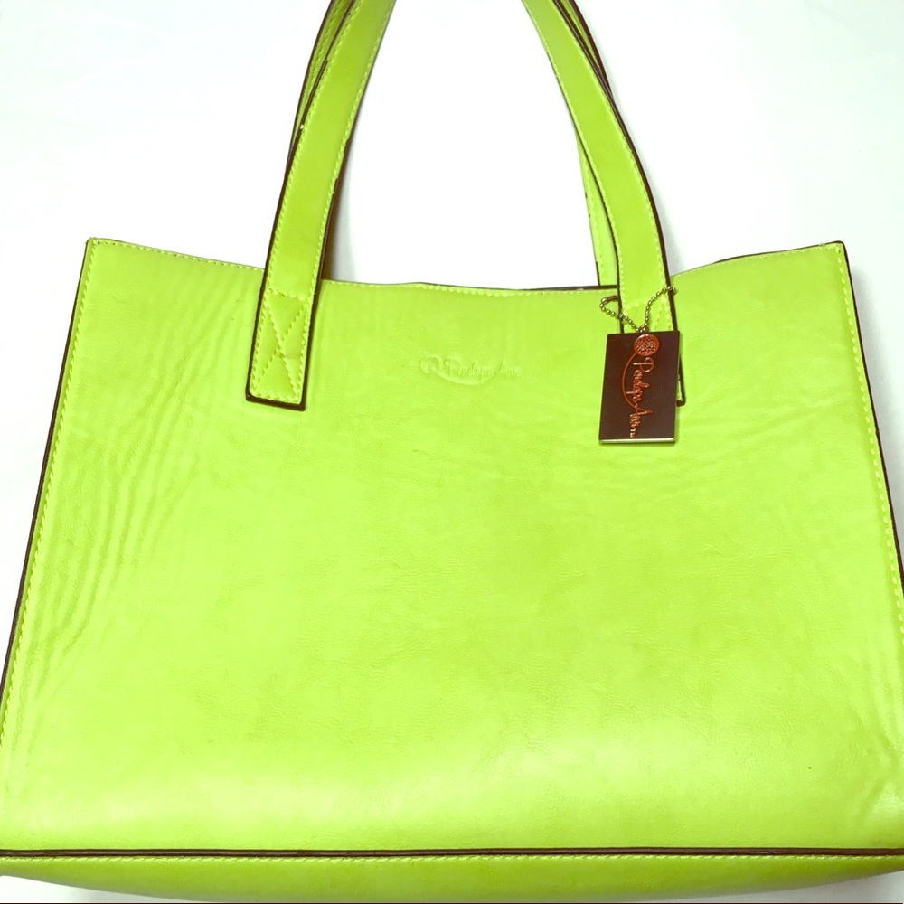 Penelope Ann bright green structured leather purse